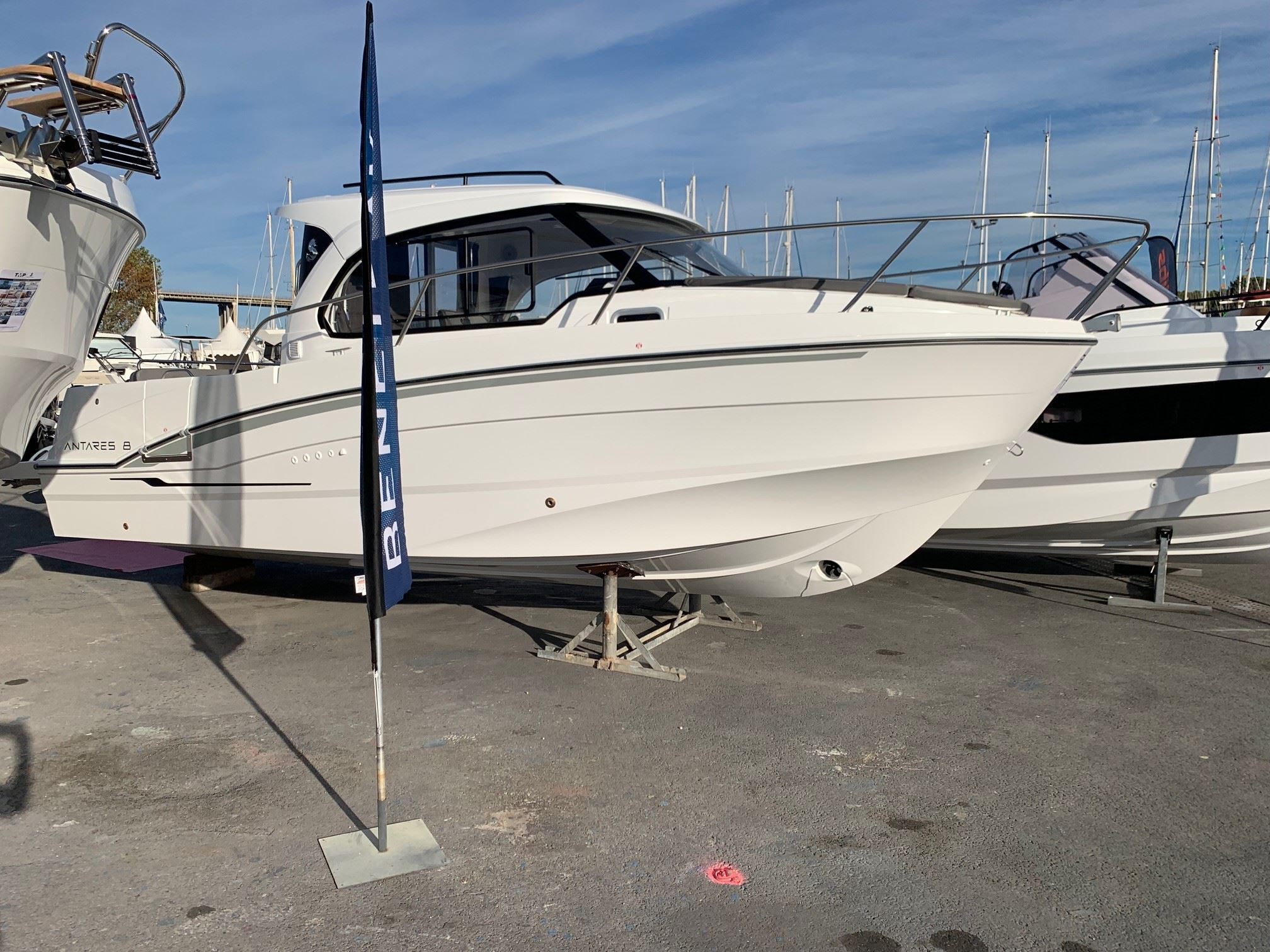 BENETEAUANTARES  8 OB V2