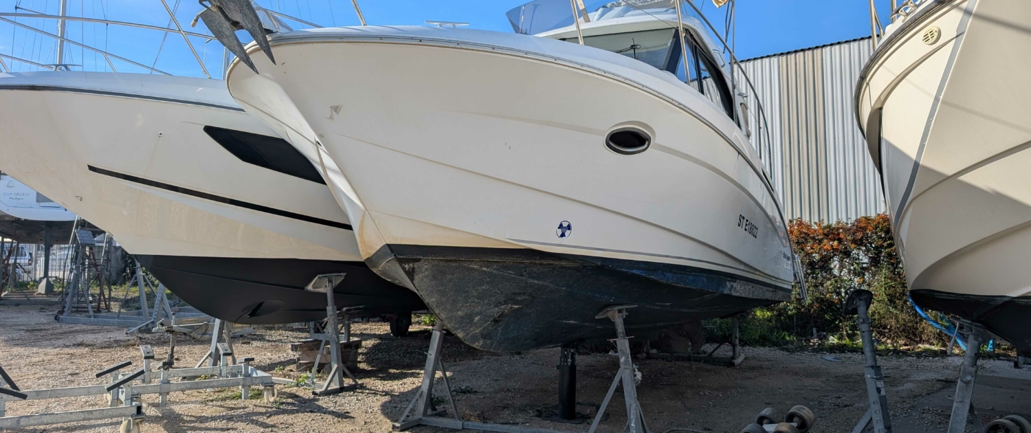 BENETEAUAntares 30 fly