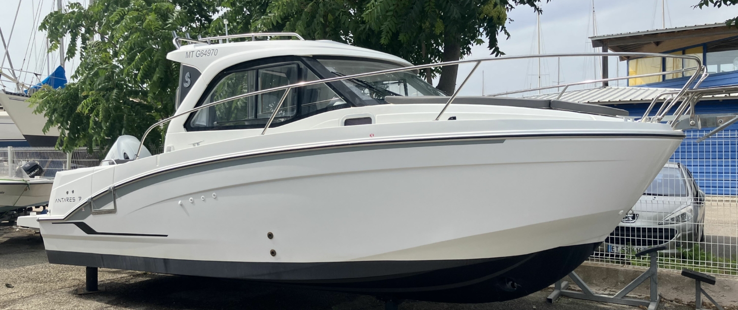 BENETEAUANTARES 7 OB V2