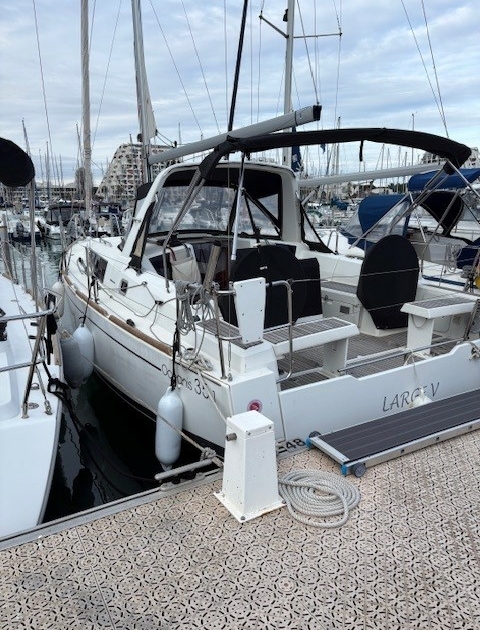 BENETEAUOCEANIS 35.1 BENETEAUOCEANIS 35.1