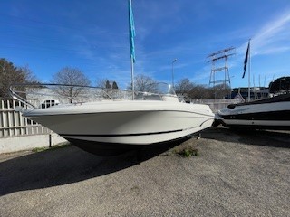 JEANNEAUCAP CAMARAT 635 OPEN