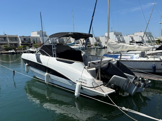BENETEAUFLYER 8.8 SUNdeck BENETEAUFLYER 8.8 SUNdeck